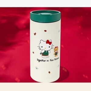 Starbucks x Hello Kitty Christmas Collection 32 oz Stainless Steel Tumbler